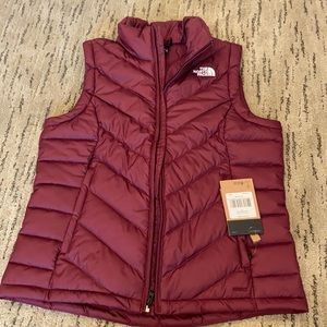 The north face burgundy vest